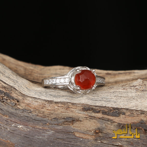 انگشتر زنانه عقیق سرخ