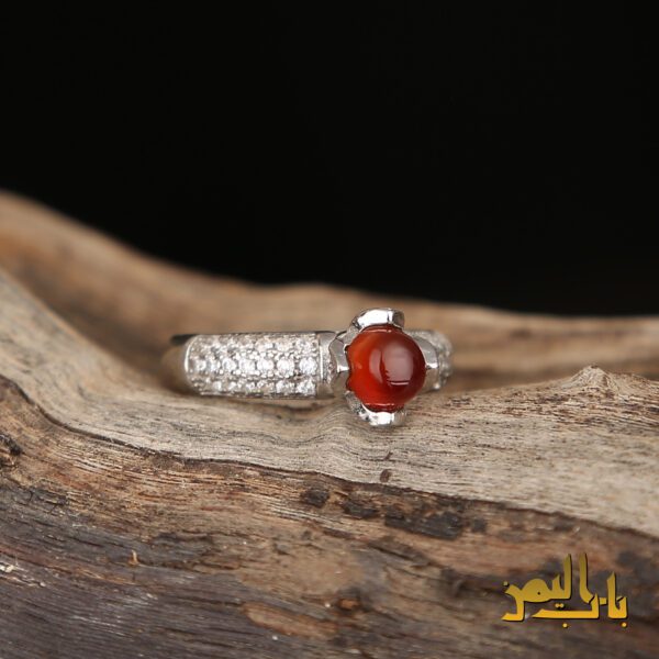انگشتر زنانه عقیق سرخ