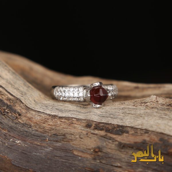 انگشتر زنانه عقیق سرخ
